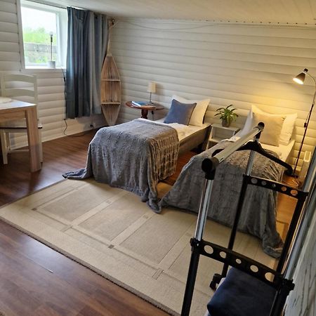 Your Place To Stay In Lofoten At Our Family House! 발스타드 외부 사진